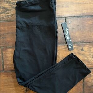 NWT Leggings Depot Black Capris  for Women